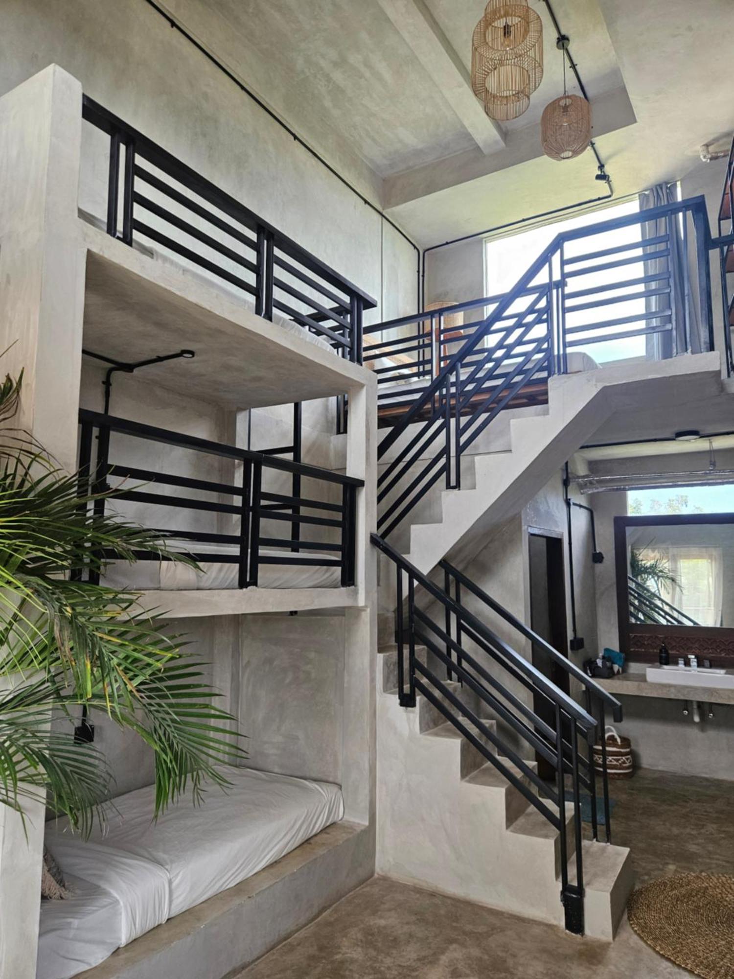 Salty Prana Retreat Center Hotel Uluwatu  Exterior photo