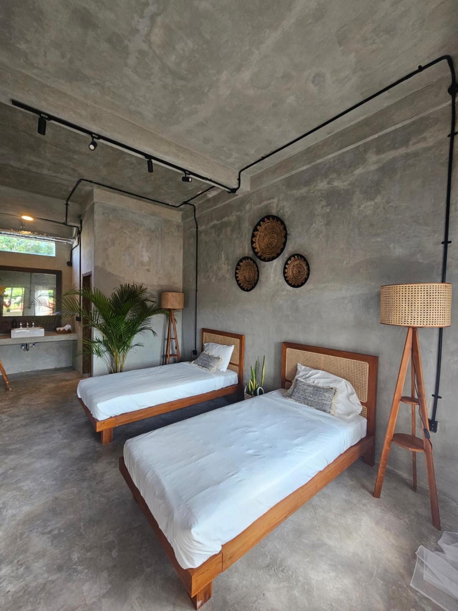 Salty Prana Retreat Center Hotel Uluwatu  Exterior photo